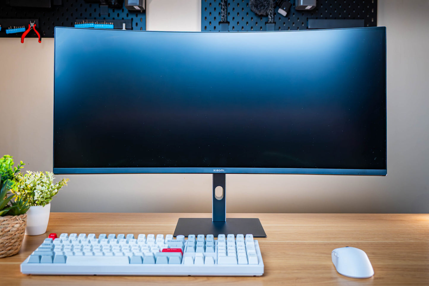 Xiaomi G34WQi 34" 1440p UltraWide VA Curved Gaming Monitor (180Hz, 1ms)